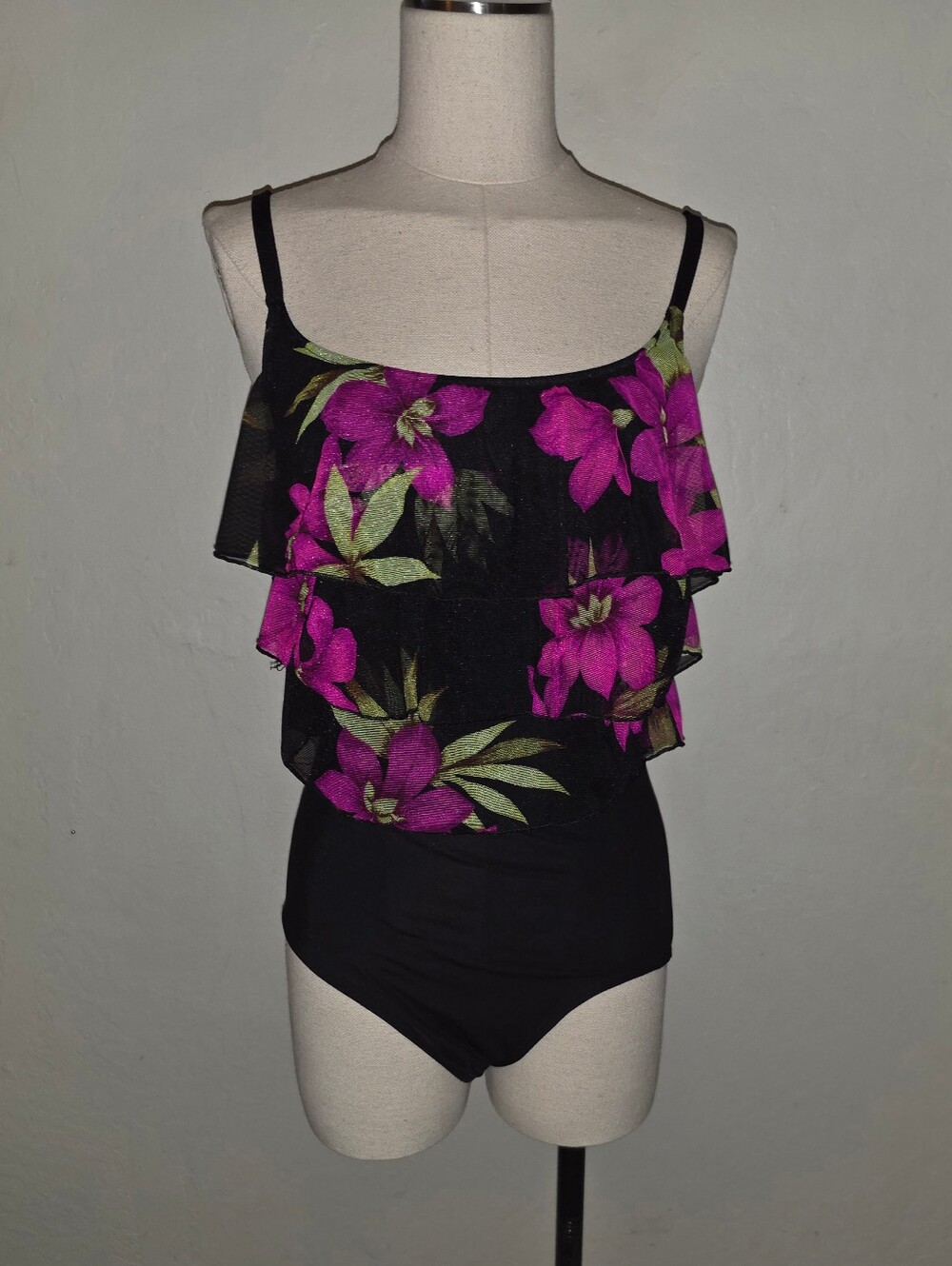 Vintage 1990s Tiered Ruffle One-Piece Swimsuit Longitude
